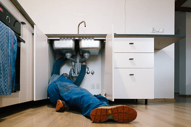 Professional Plumbing technician working in Pilot Point, TX